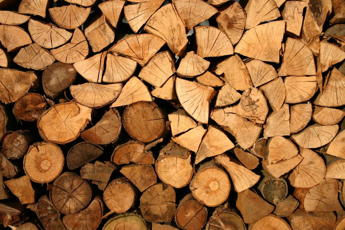 Chauffage : comment conserver ses granulés de bois pour les garder